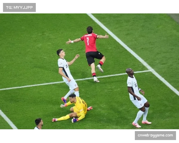 欧冠8强抽签前瞻：同联赛回避原则下可能出现的“死亡半区”